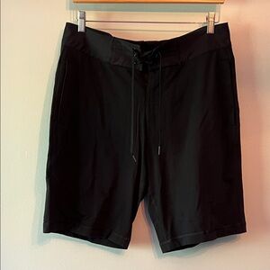 lululemon athletica Men's Black Athletic Shorts